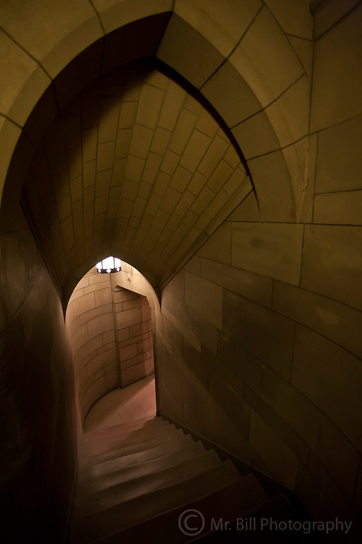 IMAGE: http://mr-bill-photography.smugmug.com/Landscapes/Pittsburgh/Cathedral-of-Learning-interior/1228346941_HdZ2R-XL.jpg